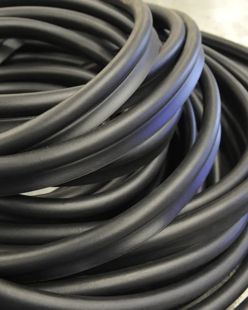 Réalisation de joints par le Joint Nantais, fabricant de joints sur-mesure à Nantes